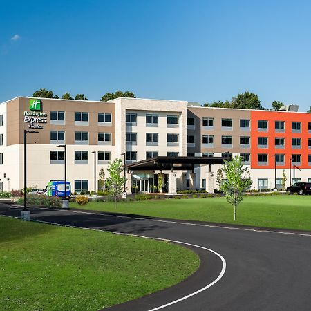 Holiday Inn Express Queensbury-Lake George Area By Ihg Екстер'єр фото
