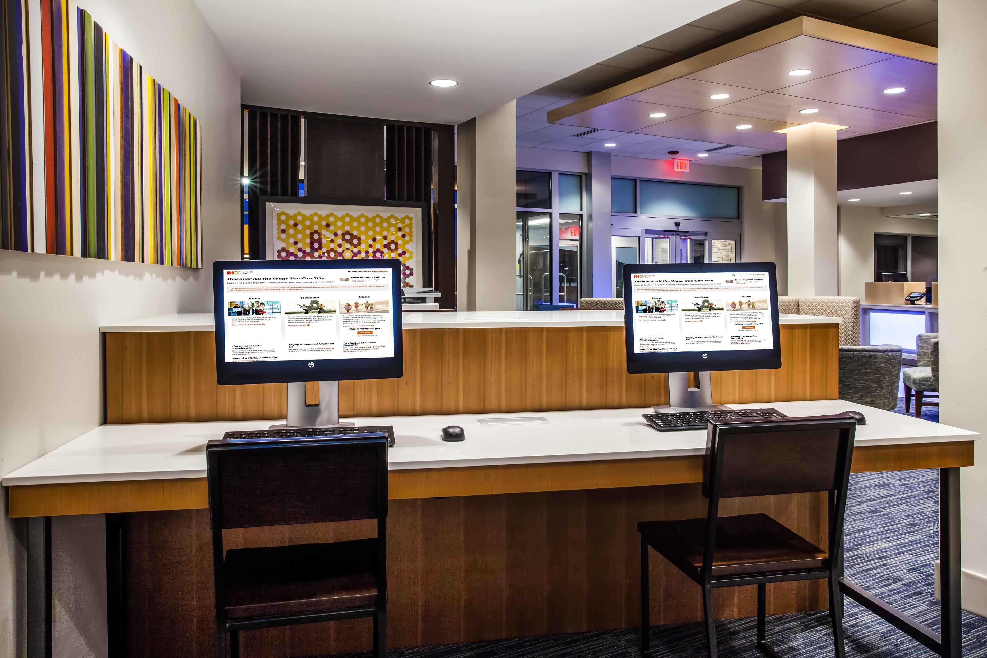 Holiday Inn Express Queensbury-Lake George Area By Ihg Екстер'єр фото